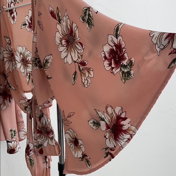 Eastnwestlabel Floral Tie Top - Picture 2 of 3